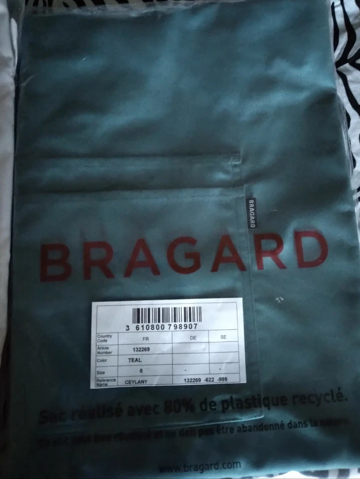 Chef uniform lot 2 New Bragard women C 1 white and 1 teal side Pocket sz 14/16  - Image 4 of 4
