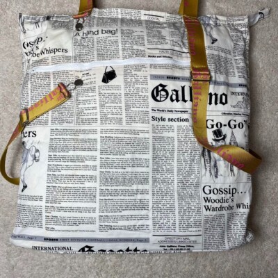 バッグ John Galliao Archive Newspaper Bag John Galliao Archive Newspaper Bag