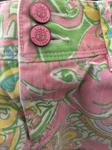 Lilly Pulitzer Chin Chin Clifton Shorts Denim Womens 0 Preppy Colorful Animals - Picture 7 of 7
