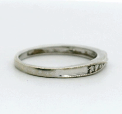 9ct White Gold Ring Diamond 0.04ct Stones Size J 1/2 375 Stamped 1.5g - Picture 4 of 9