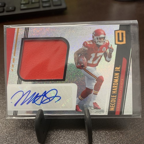 2019 Panini Unparalleled Mecole Hardman Jr. Rookie Jersey Auto RC #331