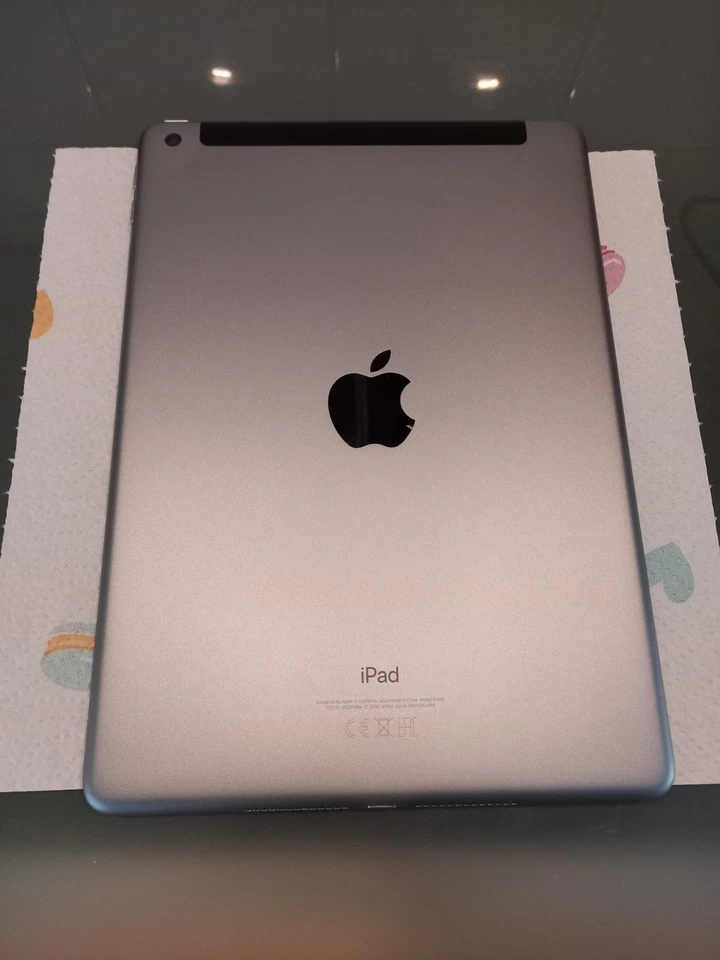 Top Apple iPad 6. Generation A1954 128GB Wifi 4G Space Gray 9,7'' Retina Display - Bild 2 von 3