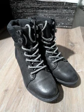Women's Size 6 Black Combat Boots