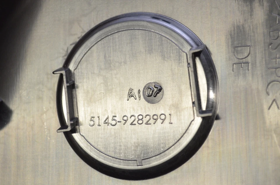 BMW I01 i3 Cover I Table Exterior Left 9282991 51459282991 - image 4 of 4