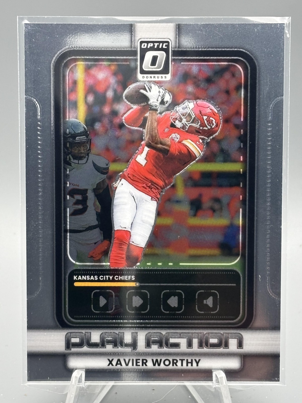 2025 Donruss Optic #3 Xavier Worthy Play Action