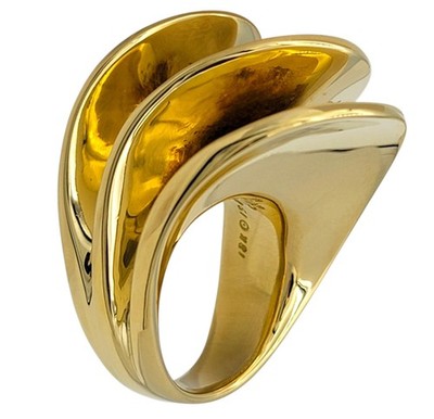 Vintage Angela Cummings for Tiffany & Co. Sculptural Wave Ring in 18 Karat Gold