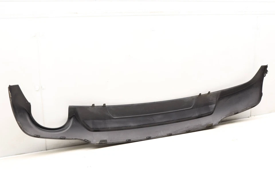 Mercedes-Benz C250 2012-2015 - parachoques trasero cenefa inferior 2048853738 Foto 4 de 4