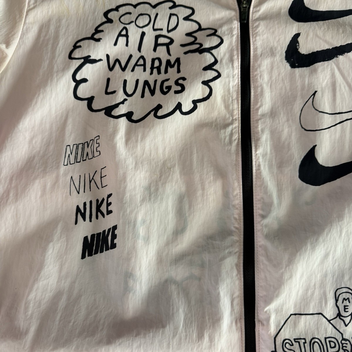 NIKE×Nathan Bell ナイキ×ネイサンベル　コラボ　ジャケット Nike x Nathan Bell Running Jacket Pink Doodle Graphic Artist