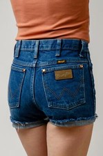 Vintage Wrangler Dark Denim High Waisted Western Cut Off Jean Shorts W 27