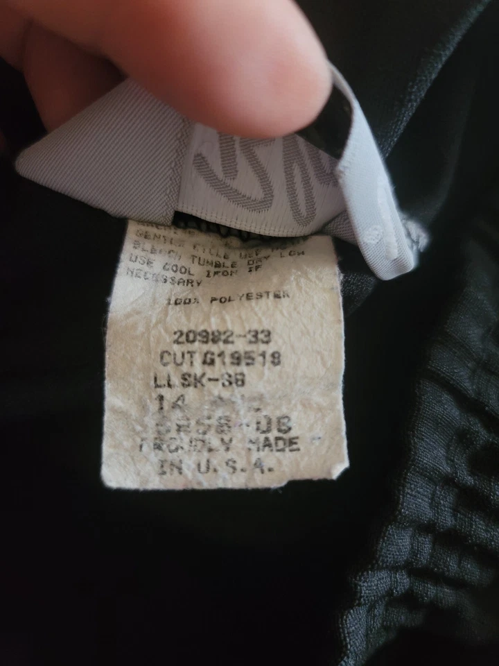 Saia lápis preta Blair cintura elástica com bolsos tamanho 14 puxar vintage - Imagem 4 de 4