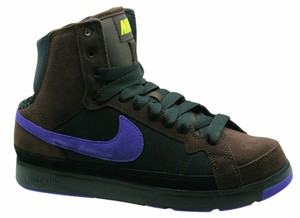 nike hijack mid womens trainers