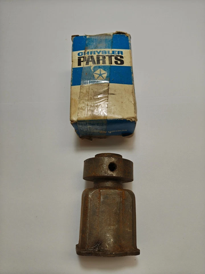 1965-1970 Dodge Plymouth Satellite Coronet parafuso prisioneiro de acoplamento de direção 2808592 novo na caixa - Imagem 3 de 4