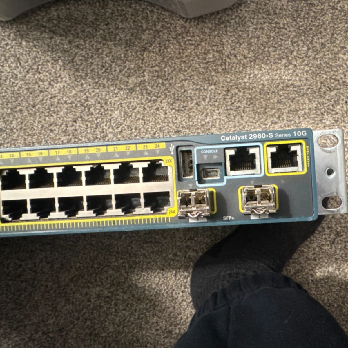 Cisco Catalyst 2960X-24PD-L Switch (Gebraucht) in Uhwiesen für CHF 70