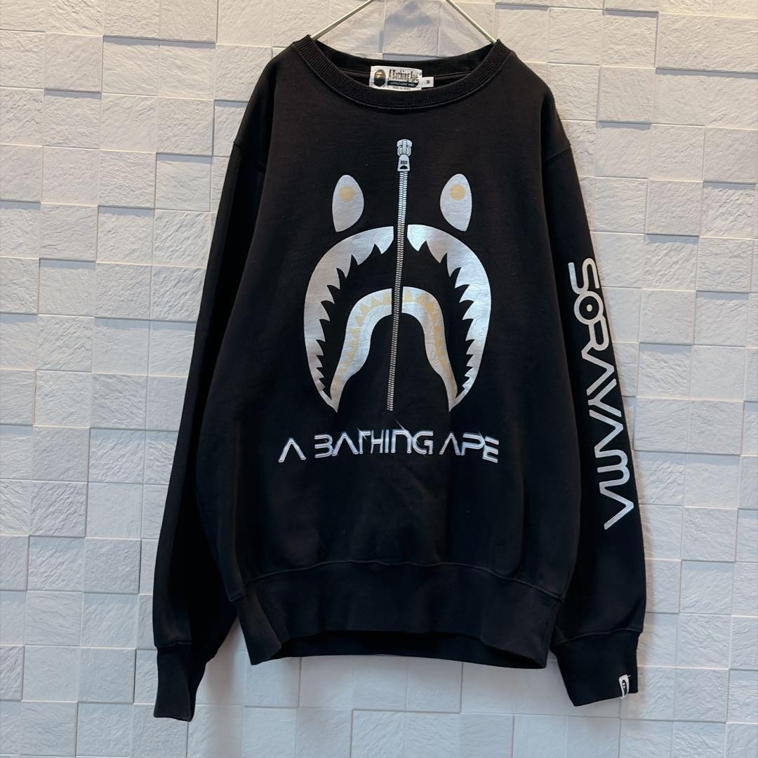 Hajime Sorayama x BAPE Ape Shark Sweatshirt M Used thumbnail 2