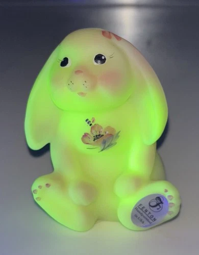 Fenton LE #1934/3500 Burmese Floppy Lop Ear Bunny Rabbit Figurine -Glows!