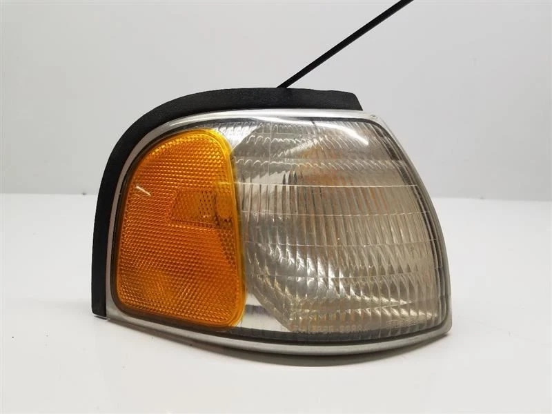 Guardabarros de esquina/estacionamiento para pasajeros montado para 98-00 MAZDA B-2500 198385 Foto 4 de 4