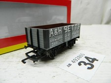 Hornby 00 Gauge 7 Plank Open Wagon A&H Betts 45 item R6590