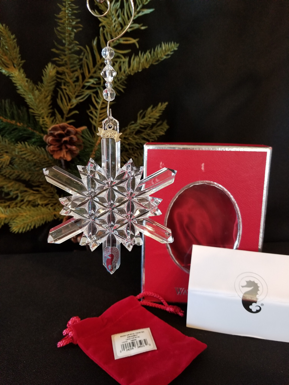 WATERFORD CRYSTAL 2004 SNOW CRYSTALS SNOWFLAKE ORNAMENT 1ST edition  RARE  NEW