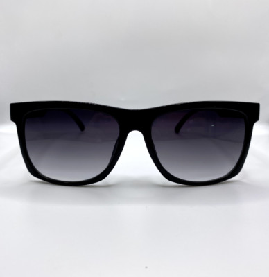Kenneth Cole Reaction KC1350 01B Black Plastic Sunglasses  display picture 1