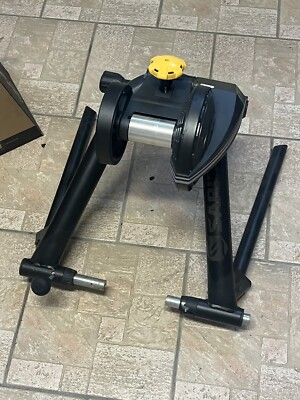 Saris M2 Smart Trainingsrollen, schwarz, 3x benutzt, Top Zustand