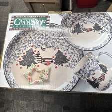 Vtg Folk Craft Christmas Cabin In The Snow 16 Piece Stoneware Dinner Set New