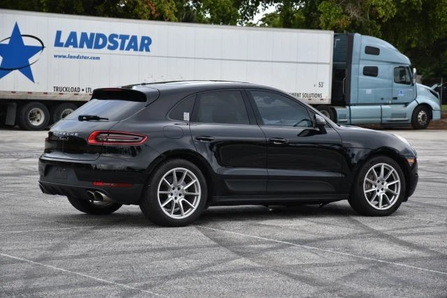 2016 Porsche Macan S Sport Utility 4D - Image 3 of 4