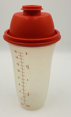 Tupperware Quick Shake Shaker Blender #844 16 Oz, 2 Cup With Insert & Red Lid