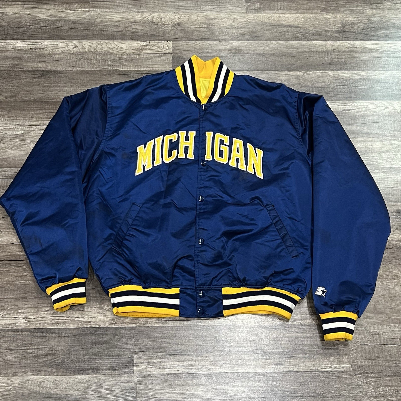 Vintage Starter Michigan Wolverines Satin Jacket Men’s XL