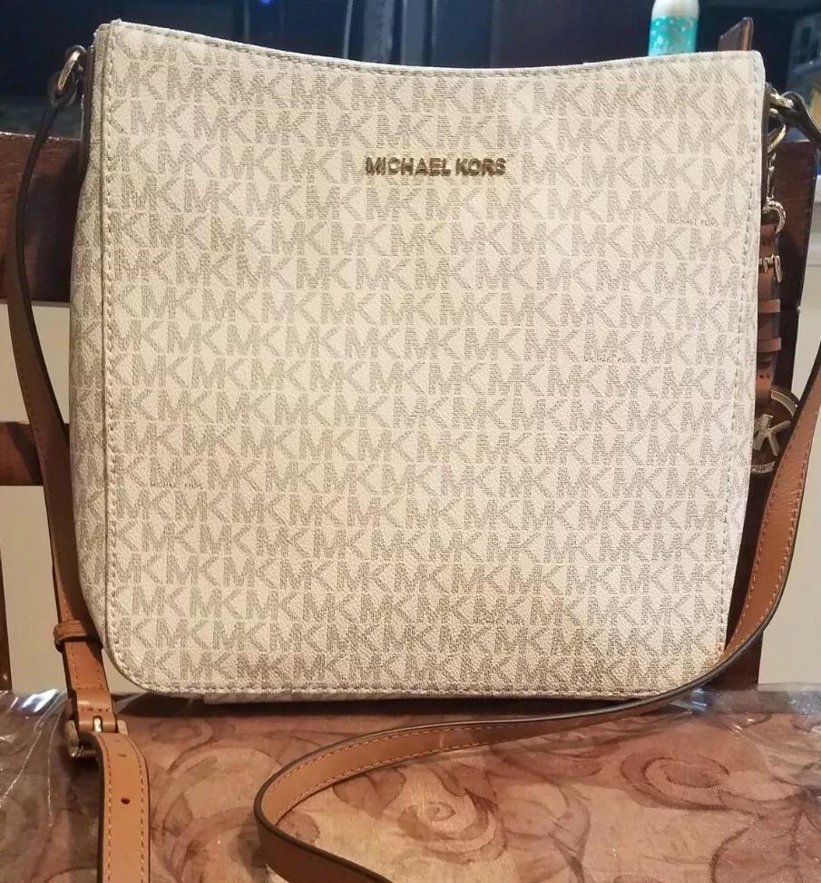 Michael Kors Signature Jet Set Travel Large Messenger VANILLA