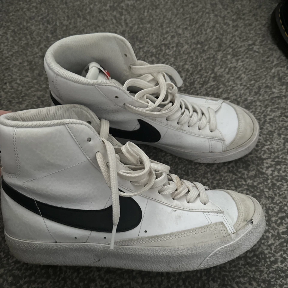 Nike Blazer 77 Vintage Mid White Black Size 5, photo 1 of 5