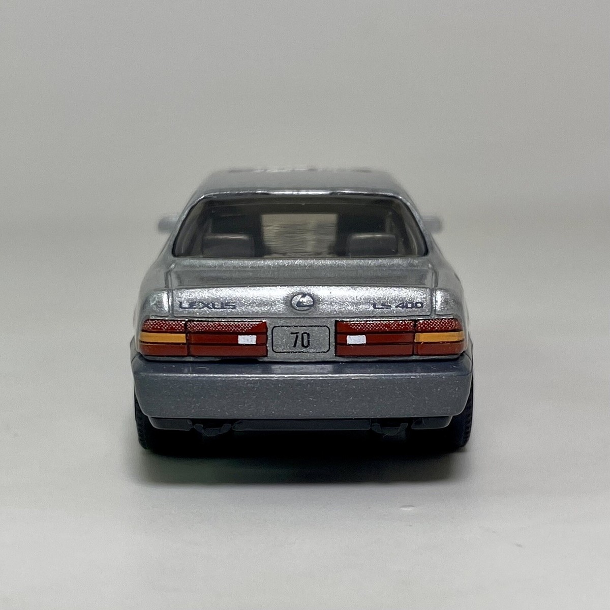 ZYLL Zee #D114 Lexus LS400 & Matchbox #93 1994 Lexus LS400 1 ZYLL Zee #D114 Lexus LS400 & Matchbox #93 1994 Lexus LS400 1