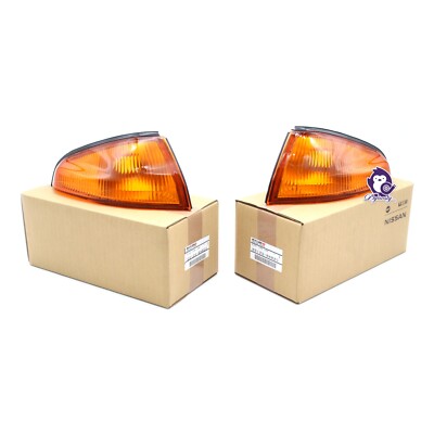 New Nissan Corner Turn Signal Lamps for R32 Skyline GTR 26124-RHR20 26129-RHR20