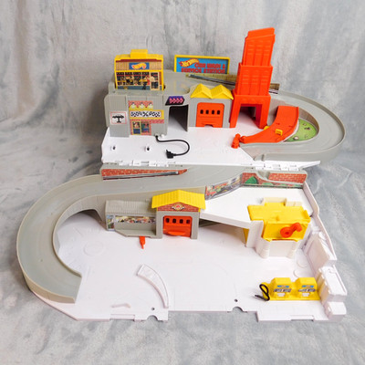 Hot Wheels Car Wash & Service Station Center Playset Mattel 2015 Sto N Go DMW90