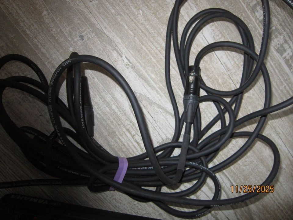 Yahama MG10XU 10 Channel Mixer, USB, With Power Supply, Cables & Manual Tested - Image 4 of 4