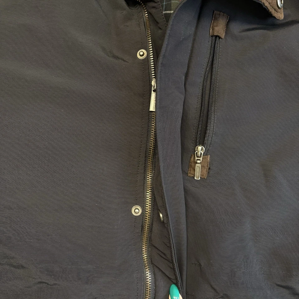 Lyle & Scott leather label black winter multi pocket jacket Men's M - Image 4 of 4