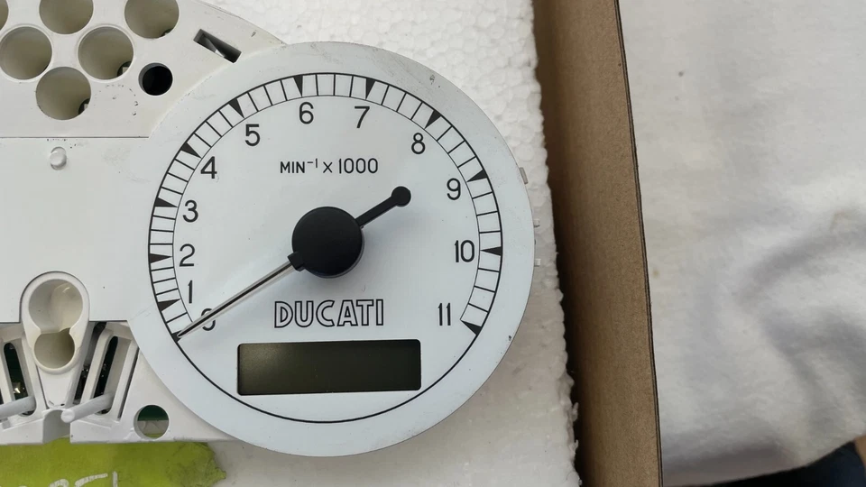 Medidores de velocímetro Ducati GT 1000 2006 ORIGINALES OEM D6969 Foto 2 de 4