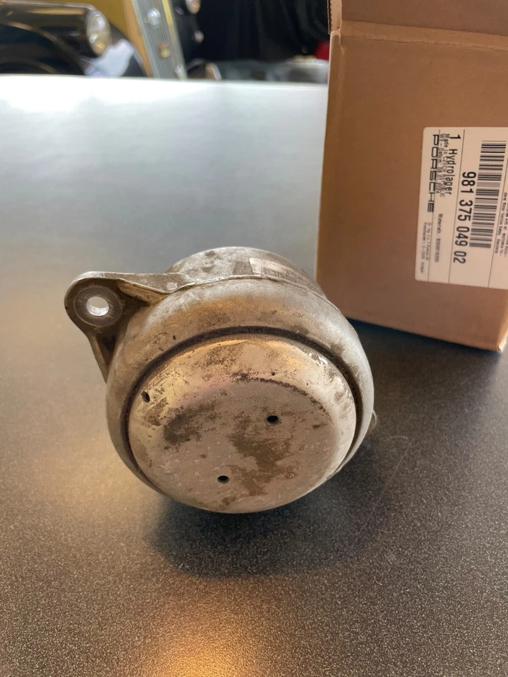 Soporte de transmisión genuino Porsche Boxster Cayman PDK 2013-2016 # 98137504902 Foto 3 de 4