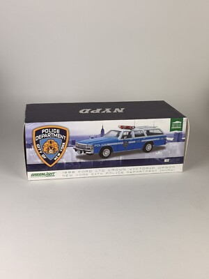 Greenlight NYPD 1988 Ford Ltd Crown Victoria Wagon Car 1:18 Scale Diecast Model 