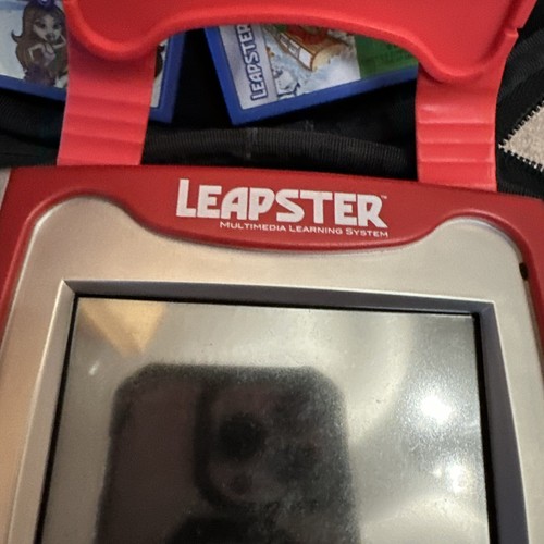 Leap Frog Leapster Educational Learning Handheld Red Console Incl 2 Games & Case - Picture 2 of 5