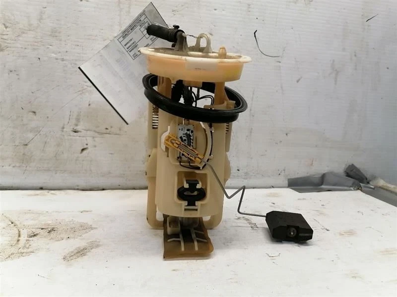 Conjunto de bomba de combustible para pasajeros convertible M54 para BMW 325i 1306318 01-06 Foto 3 de 4