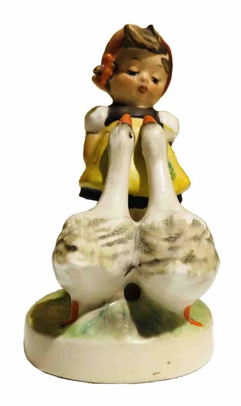 Goebel Hummel figurine # 47 3/0 GOOSE GIRL  3.5” TMK 5