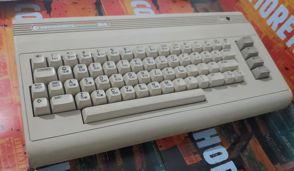 Commodore 64 C64G BROTKASTEN (+NT/ TV Cable) works (171125) Classic 8-bit SEALED