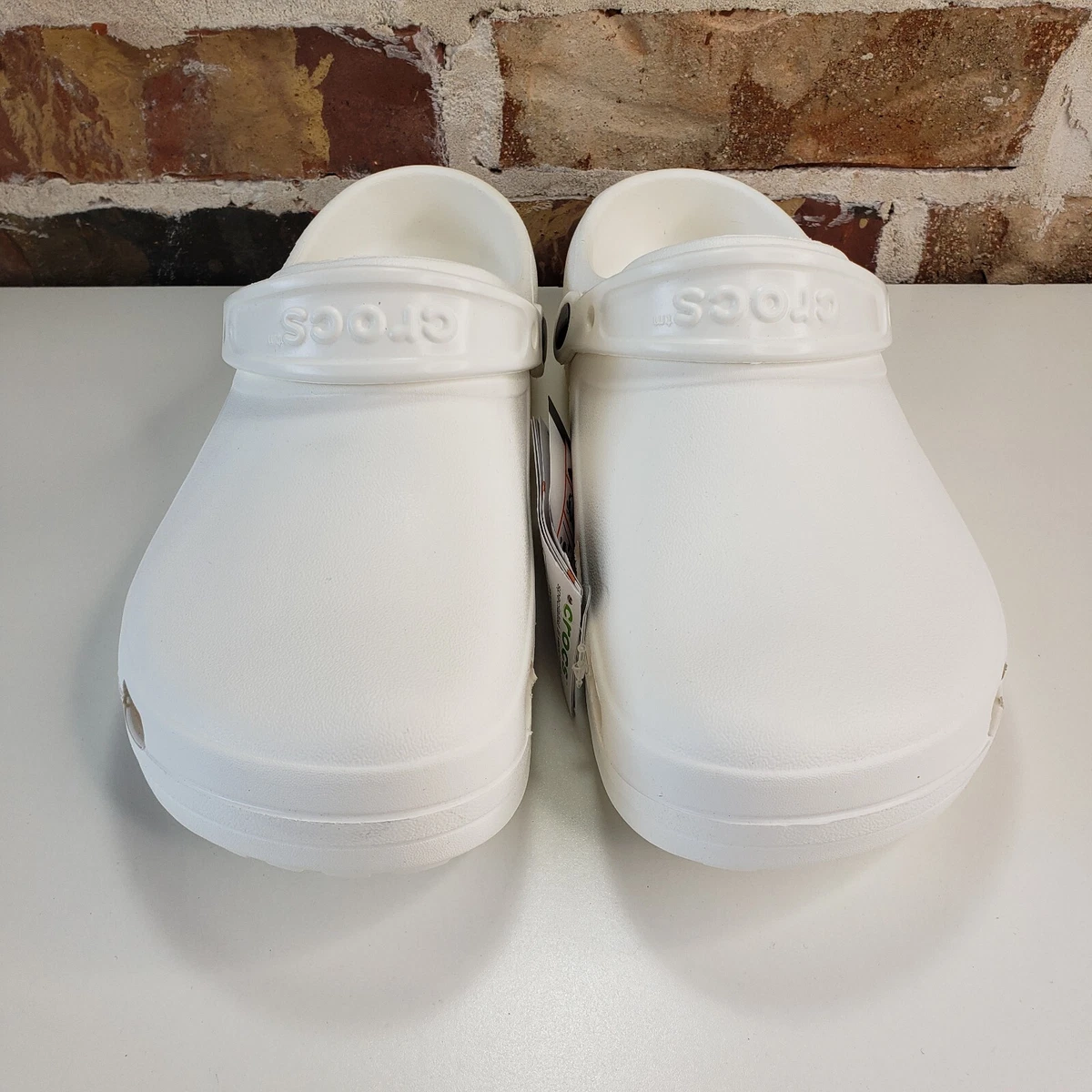 Crocs Unisex Specialist II Vent Clog White Work Shoes Men s 7