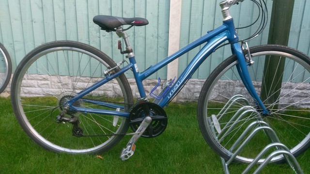 raleigh cadent 2 urban fitness bike