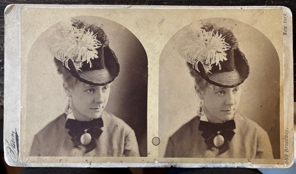 Stereoview PHOTO by Sarony Emily Rigl Poses Stylish Hat Dancer Actress ...