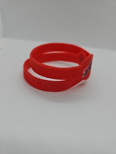 Buffalo Bills Red Watch Style Bracelets 2 Pack Silicone NEW - Picture 2 of 2