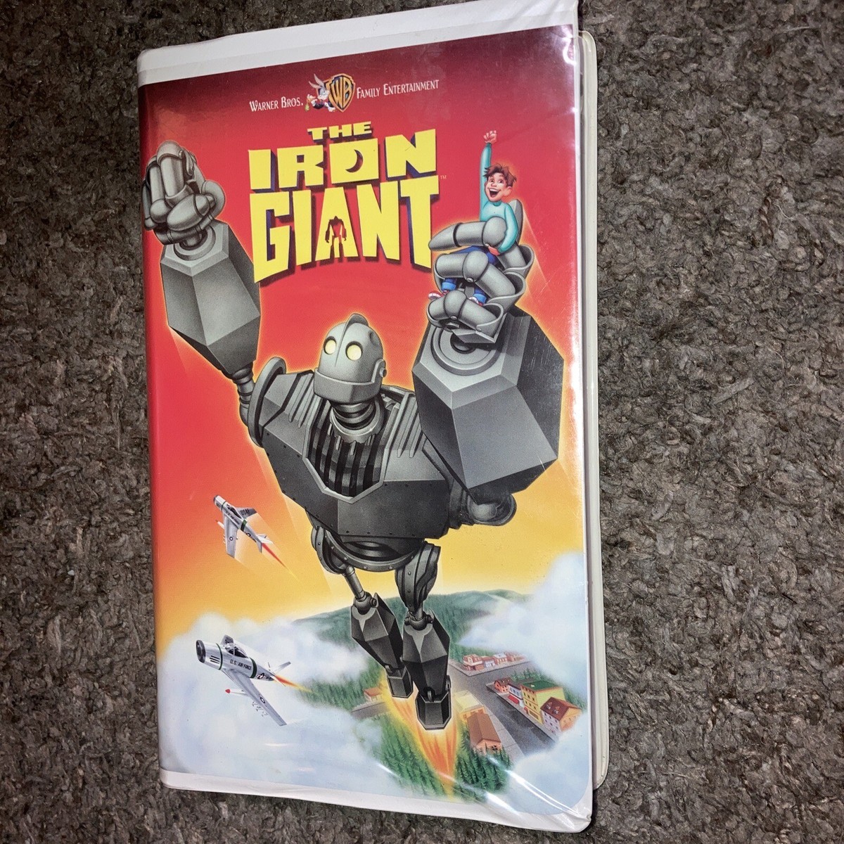 グローウィン グローウィン　VHS The Iron Giant (VHS, 1999, Clamshell) 85391764434| eBay