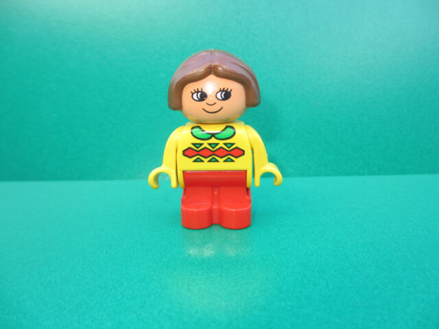 Lego Duplo Figur Kind Mädchen braune Haare Pullover rote Hose (110423L)