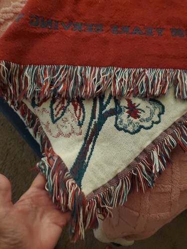 Vtg. Fieldcrest Tapestry Floral Quilted Throw Blanket Cannon 100 Year Salisbury - Picture 10 of 10