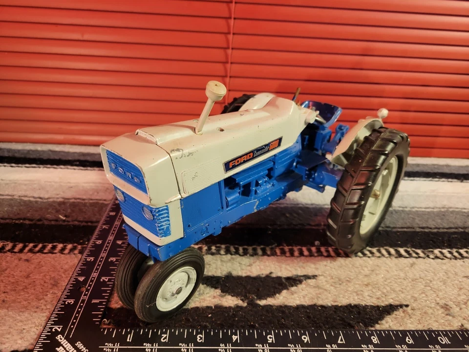 Ford Commander 6000 1/12 Farm Tractor Replica Collectible by Scale Models  - Image 2 of 4